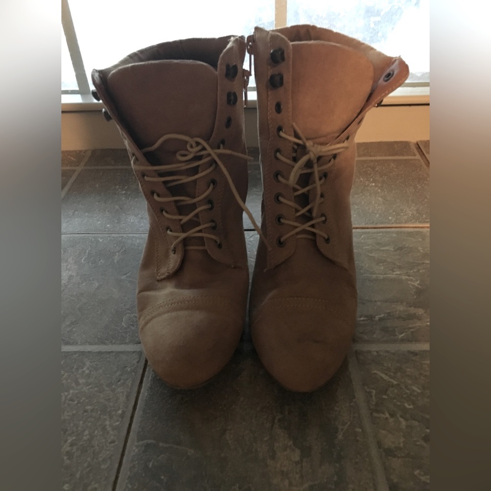 Tan Boots with Heel